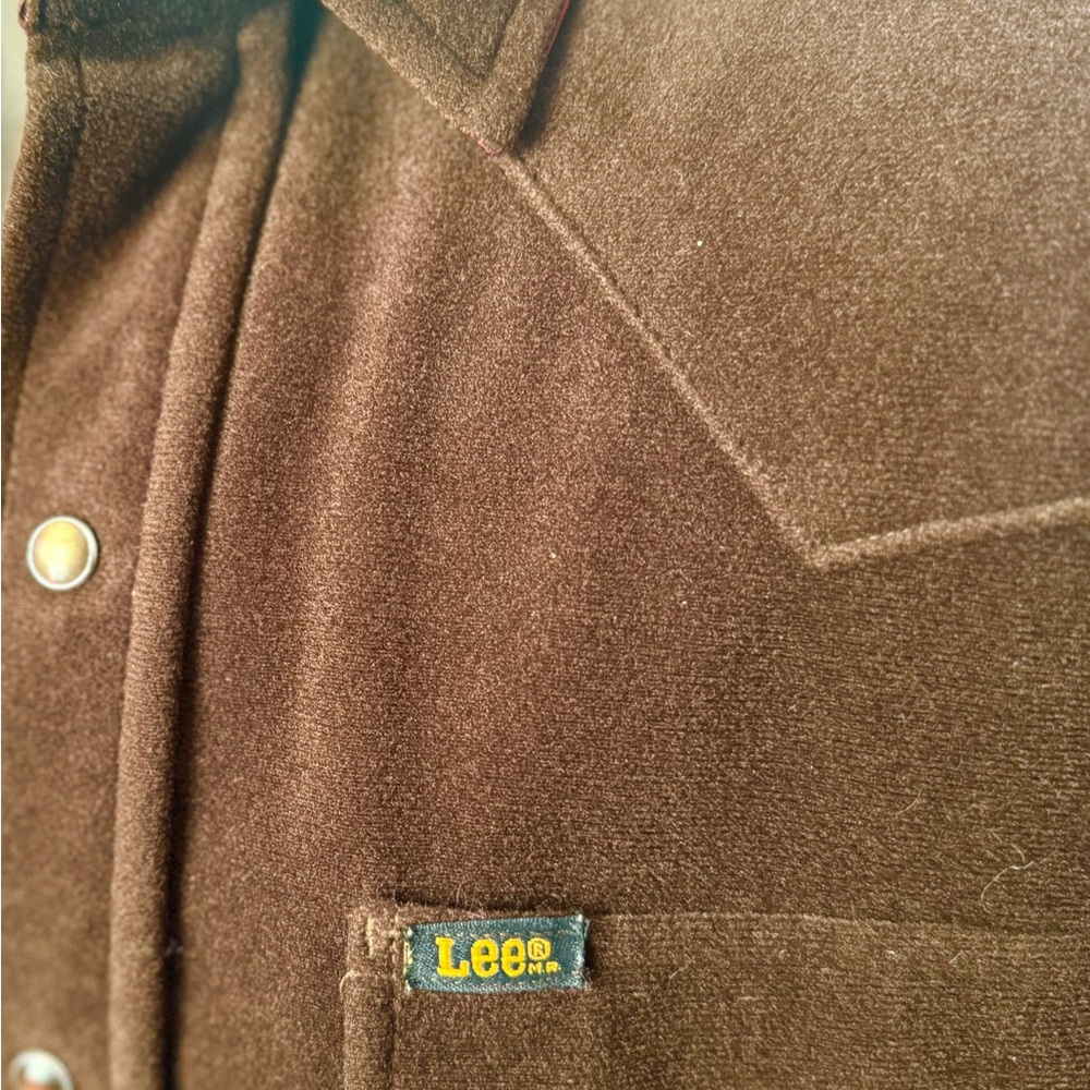 Lee Men's Dark Brown Snap Shirt - Picture 2 of 4